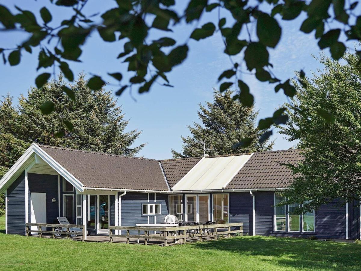12 Person Holiday Home In Aakirkeby Vester Somarken Exterior photo